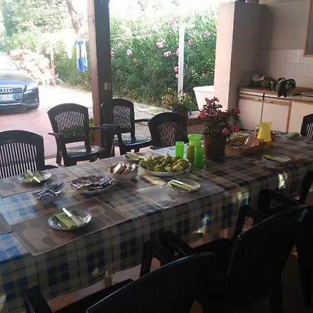 Oda ve Kahvaltı Le Palme