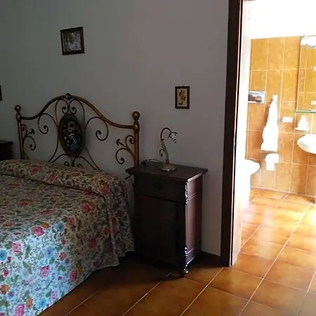 Oda ve Kahvaltı Le Palme Scalea
