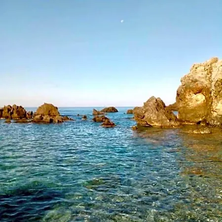Le Palme Oda ve Kahvaltı Scalea
