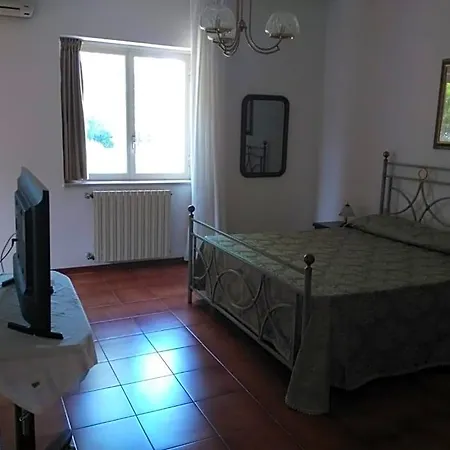 Le Palme Oda ve Kahvaltı Scalea
