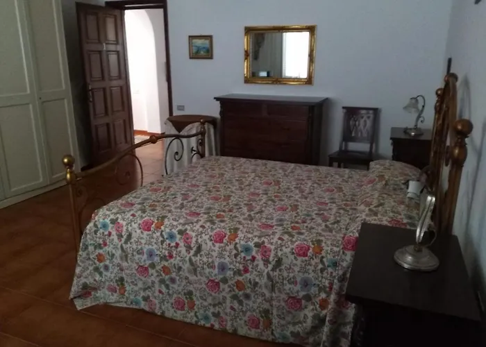 Alojamento de Acomodação e Pequeno-almoço Le Palme Scalea