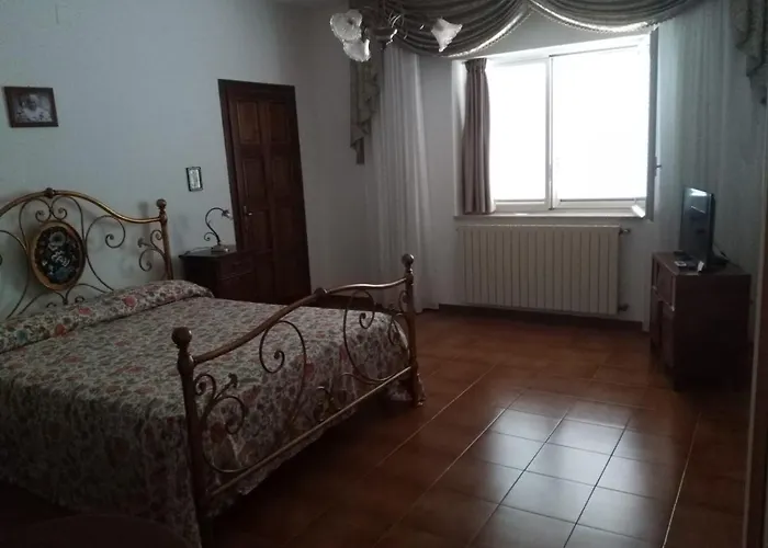 Alojamento de Acomodação e Pequeno-almoço Le Palme Scalea